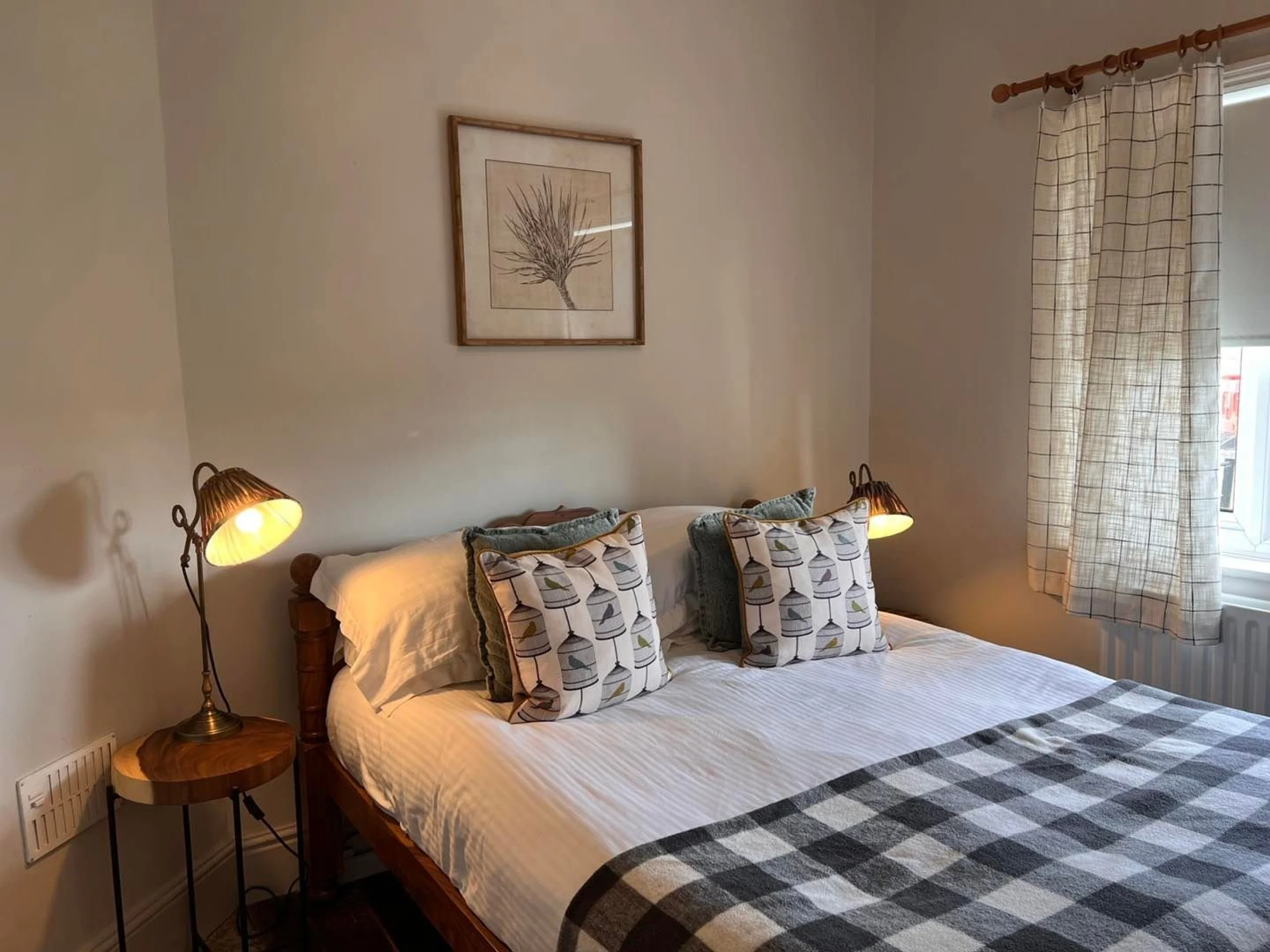 a double bed at the bungalow doddington hall