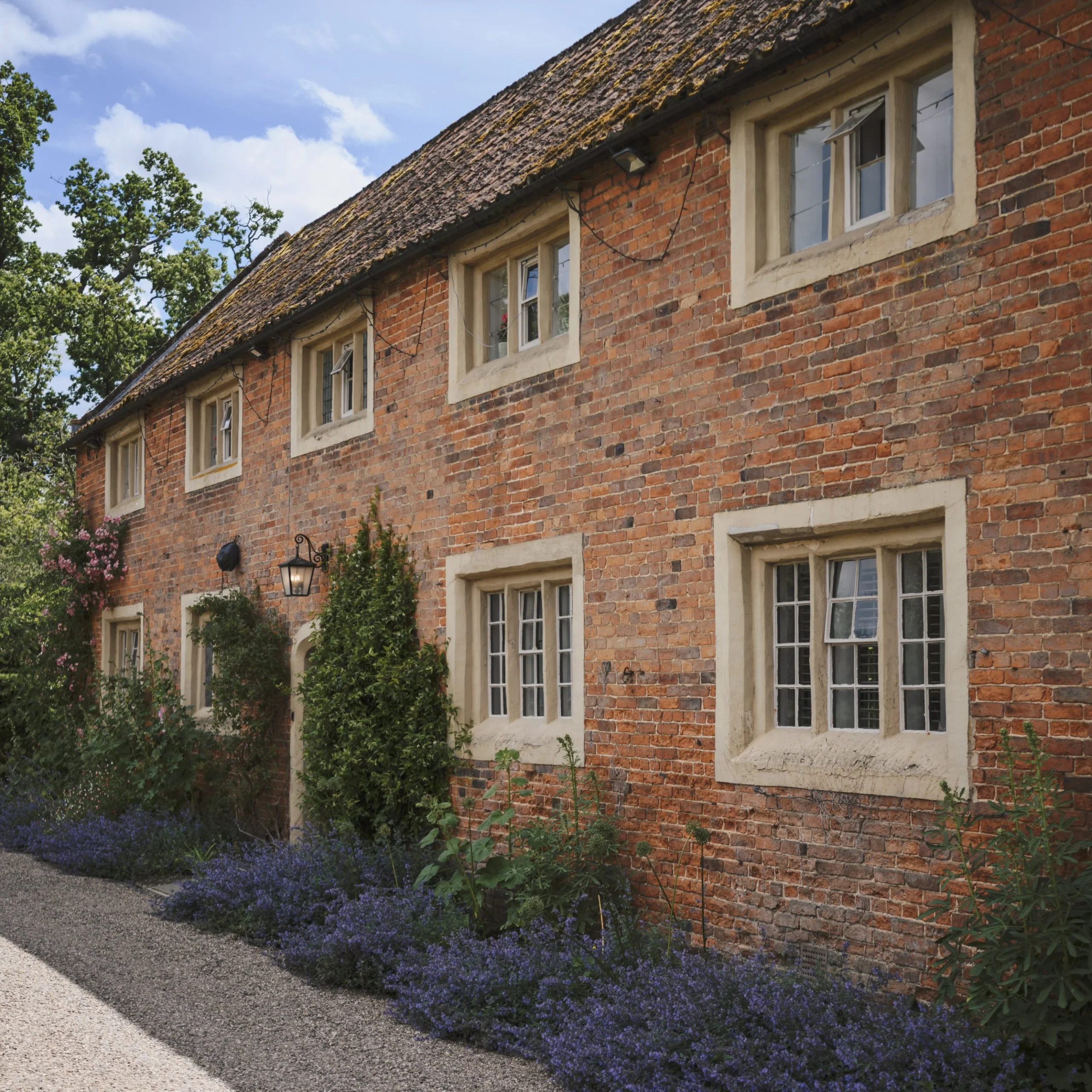 exterior of a quaint country cottage the coach house doddington estate