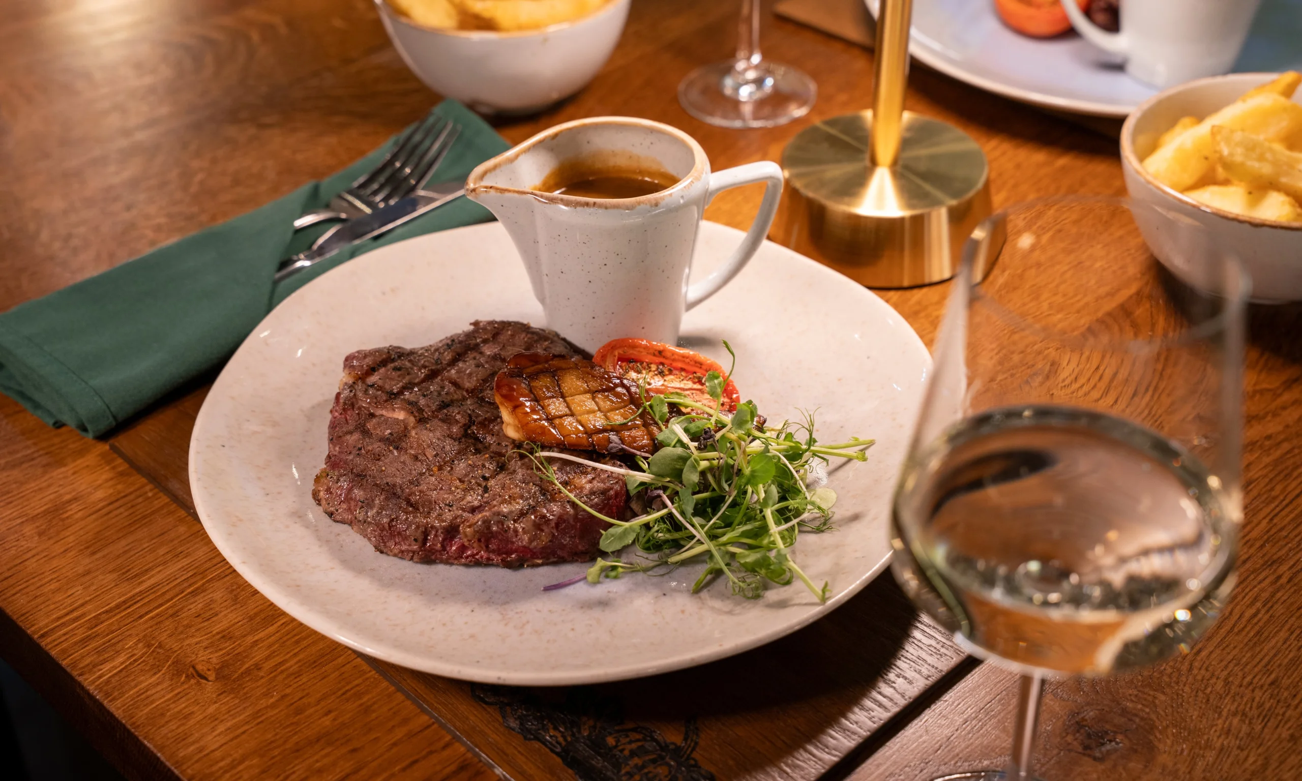 doddington grain store steak dish with gravy jug