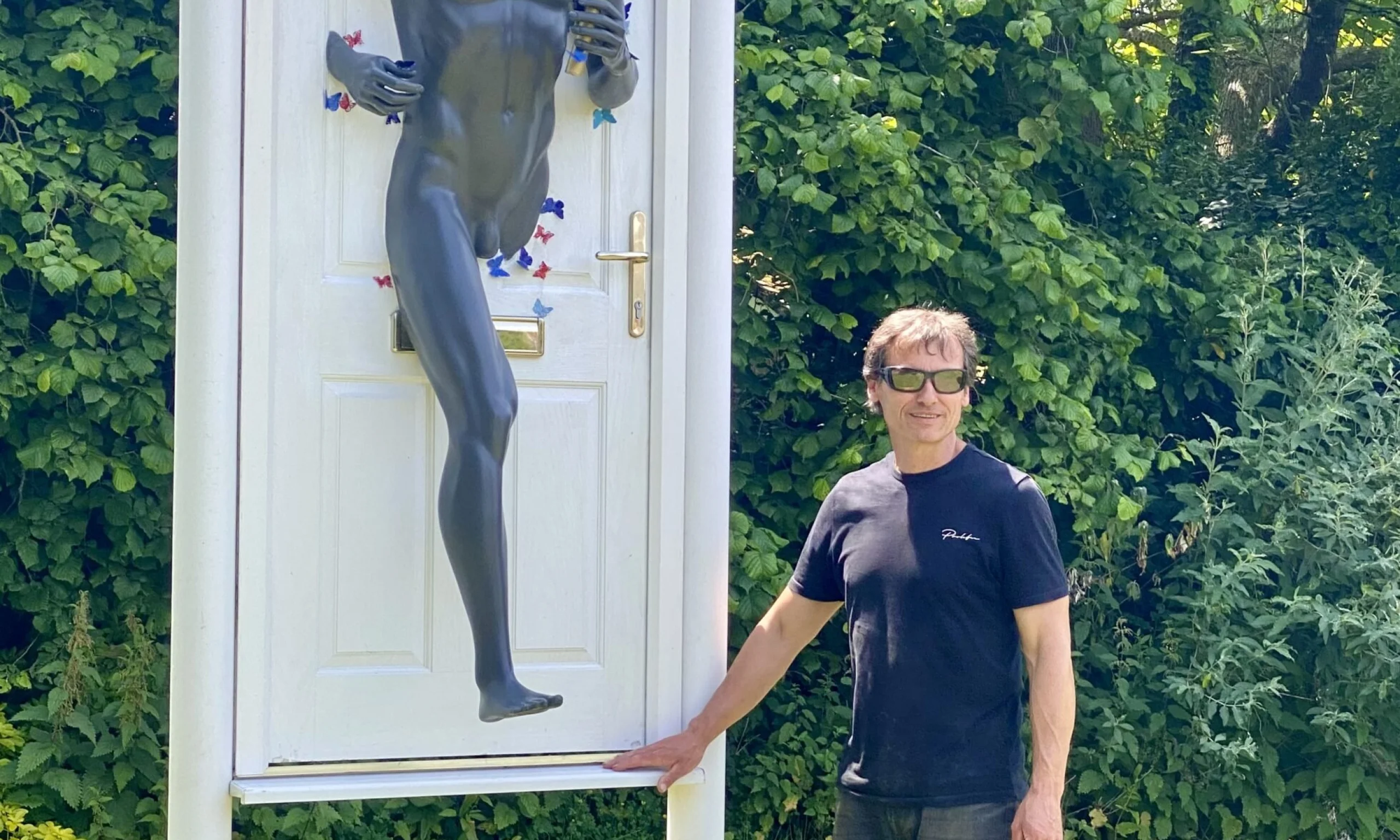 a portrait of robert marshall sculpture artist at doddington hall