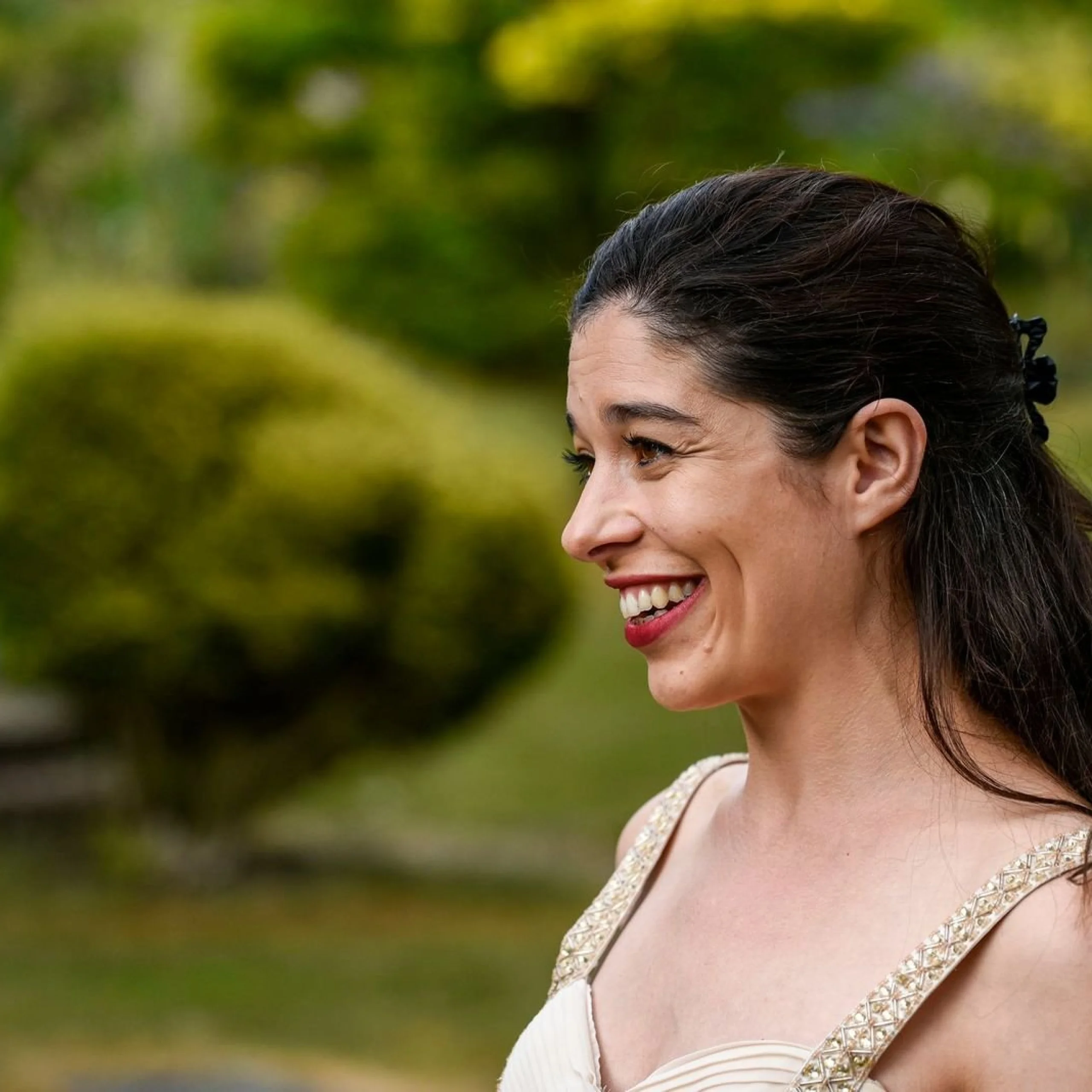 female opera singer smiling at doddington hall